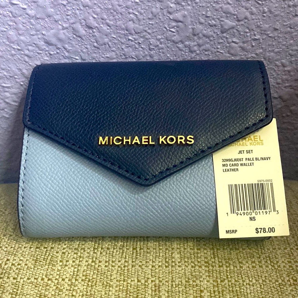 Medium Color-Block Crossgrain Leather
Envelope Wallet